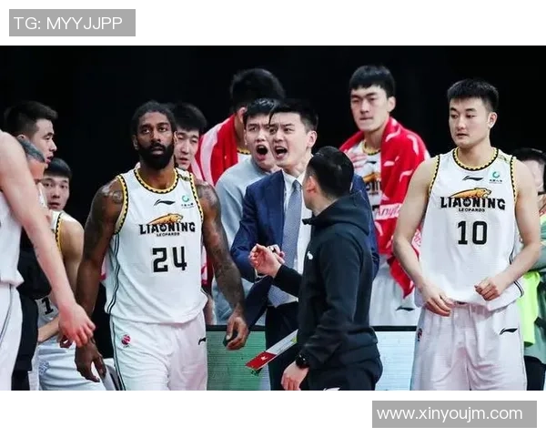 南京篮球队以96分稳居冠军赛积分榜首位争夺冠军的激烈竞争仍在继续 南京篮球队以96分稳居冠军赛积分榜首位争夺冠军的激烈竞争仍在继续