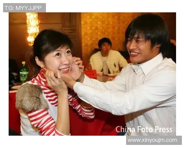 足球明星与中国女友的浪漫故事揭示了跨国恋情的甜蜜与挑战 足球明星与中国女友的浪漫故事揭示了跨国恋情的甜蜜与挑战